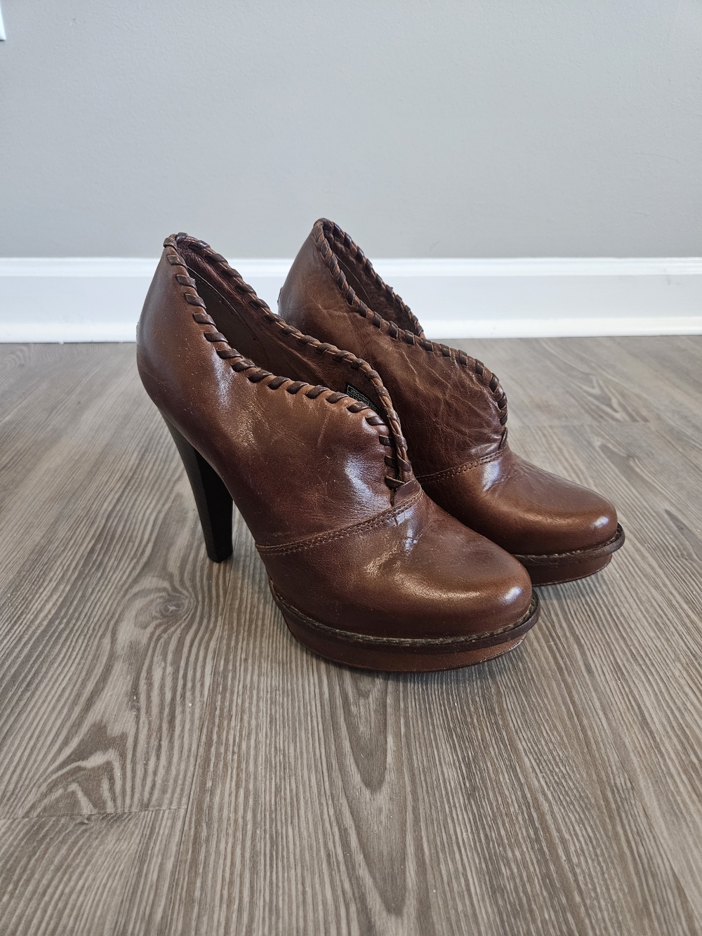 UGG Jamison Brown Leather Sheepskin Platform Heel Booties 7.5